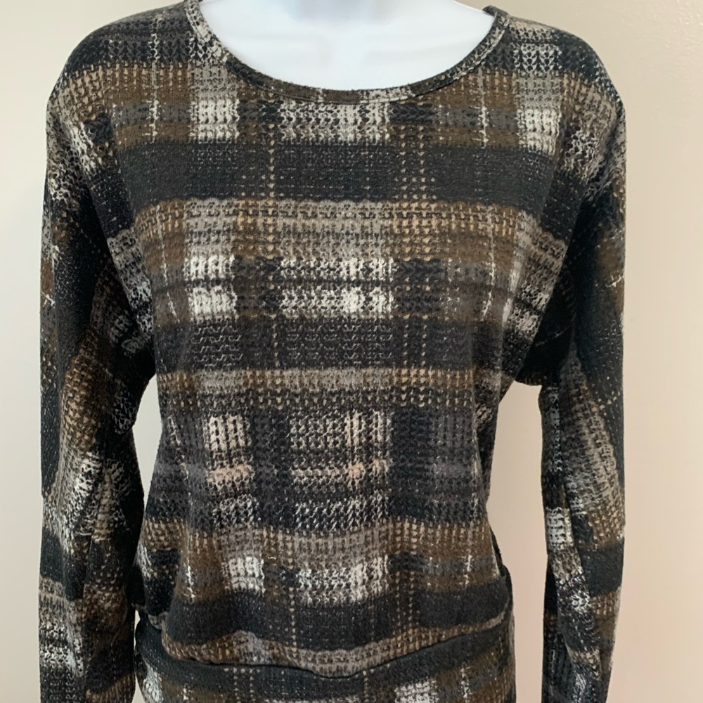 Perfect Neutral Top
